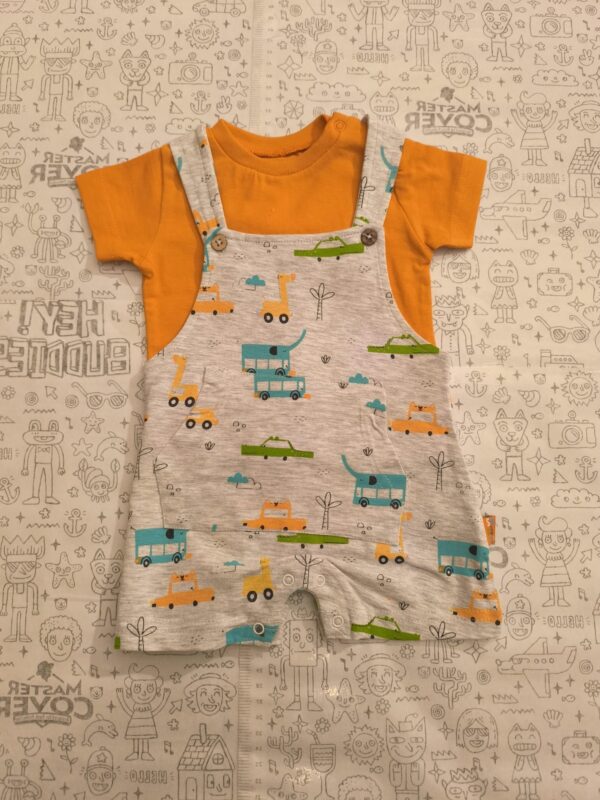 Conjunto peto y camiseta